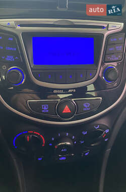 Седан Hyundai Accent 2011 в 