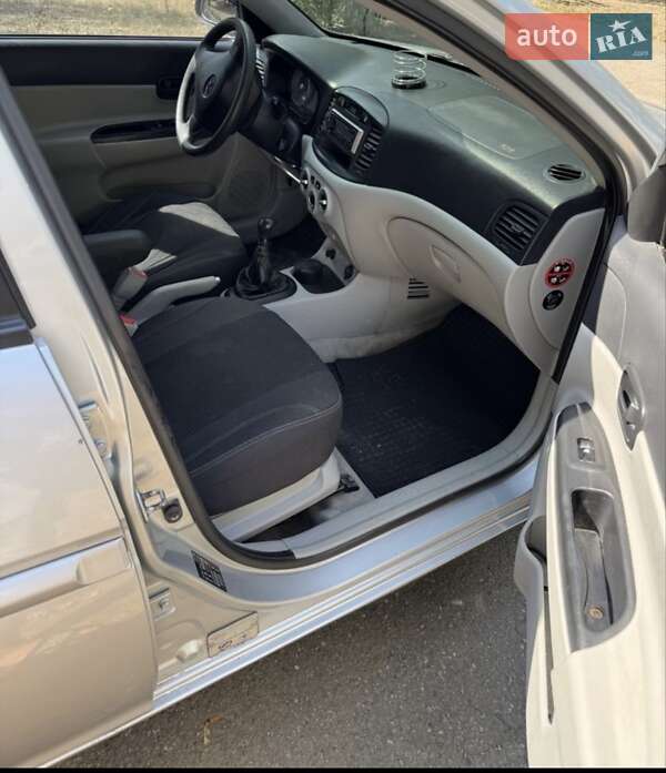 Седан Hyundai Accent 2008 в Новомосковске фото 5 Седан Hyundai Accent 2008 в Новомосковске