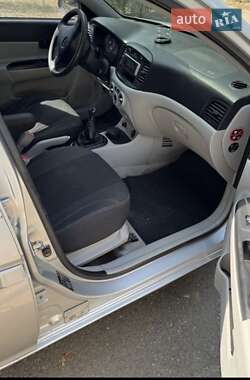 Седан Hyundai Accent 2008 в  фото 5 Седан Hyundai Accent 2008 в