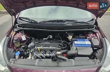 Седан Hyundai Accent 2011 в 