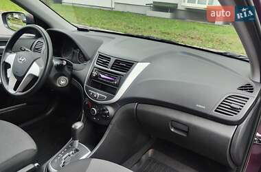 Седан Hyundai Accent 2011 в 