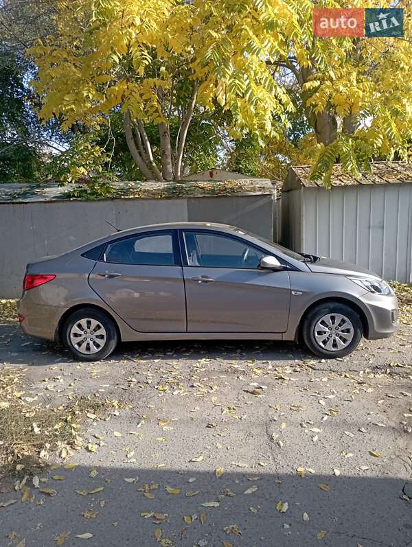 Седан Hyundai Accent 2017 в Одессе