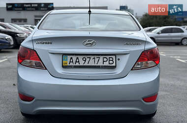Седан Hyundai Accent 2012 в 