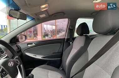 Седан Hyundai Accent 2013 в 