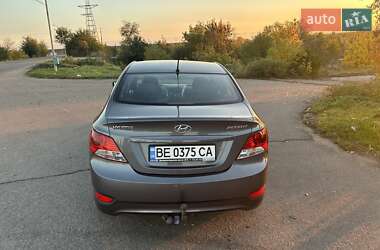 Седан Hyundai Accent 2013 в 