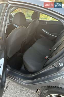 Седан Hyundai Accent 2013 в 
