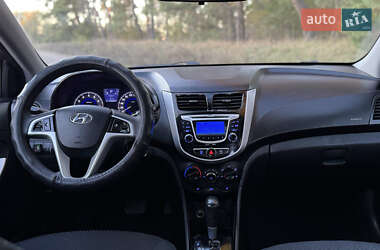 Седан Hyundai Accent 2012 в 