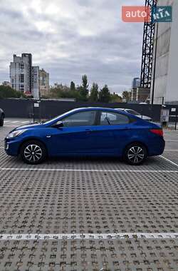 Седан Hyundai Accent 2012 в 