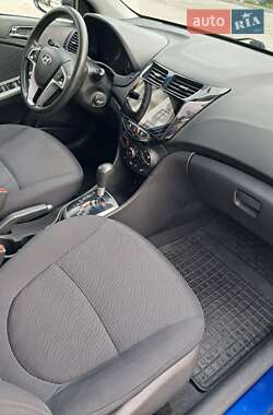 Седан Hyundai Accent 2012 в 