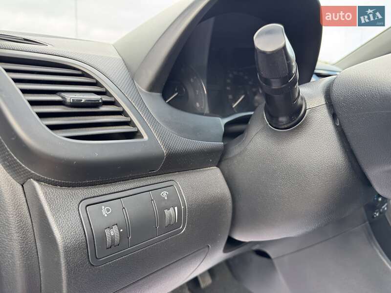 Седан Hyundai Accent 2011 в Днепре