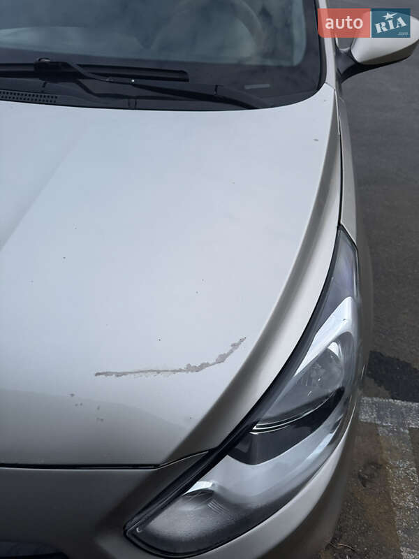 Седан Hyundai Accent 2012 в Киеве