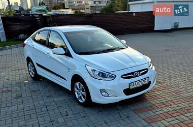 Седан Hyundai Accent 2013 в 