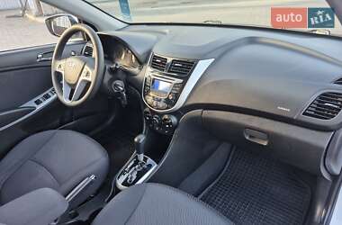 Седан Hyundai Accent 2013 в 