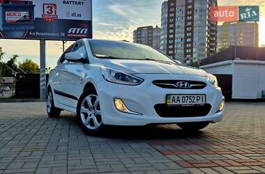 Седан Hyundai Accent 2013 в Киеве