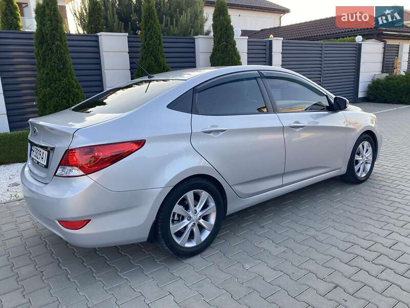 Седан Hyundai Accent 2016 в Одессе