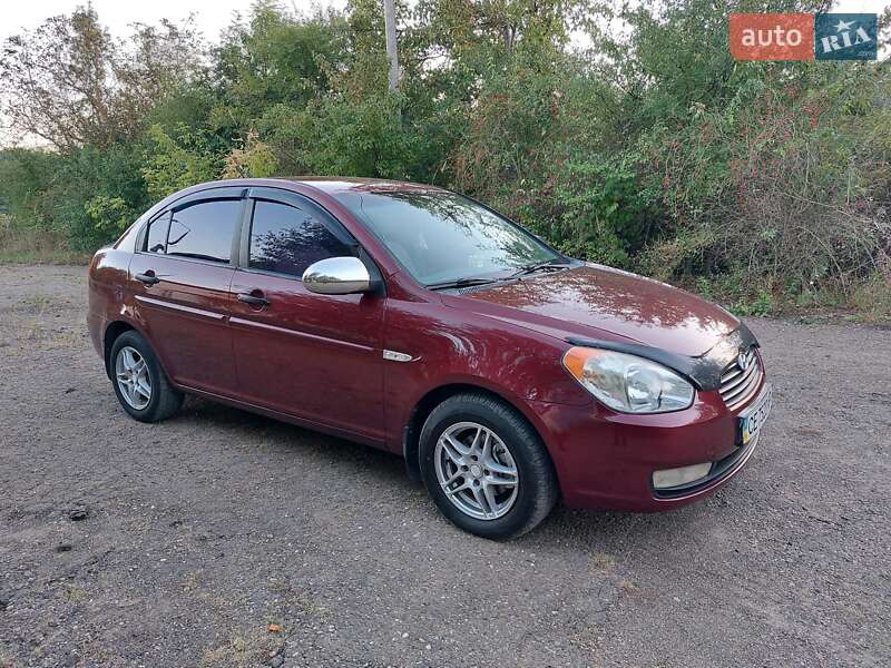 Седан Hyundai Accent 2008 в Кицмани фото 29 Седан Hyundai Accent 2008 в Кицмани