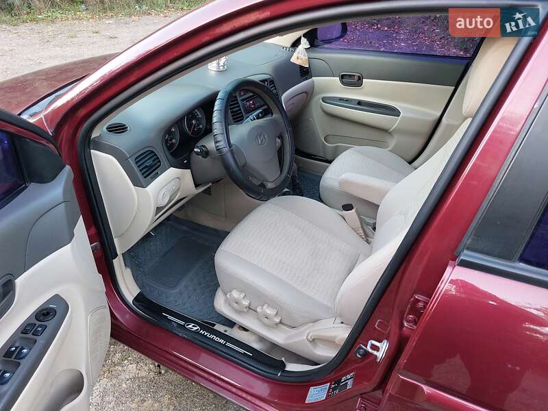 Седан Hyundai Accent 2008 в Кицмани фото 59 Седан Hyundai Accent 2008 в Кицмани