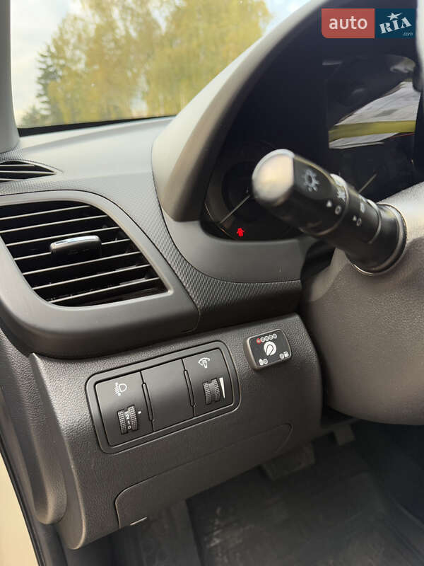 Седан Hyundai Accent 2012 в Житомире