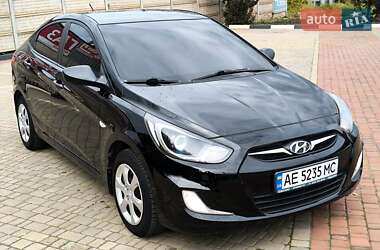 Седан Hyundai Accent 2013 в Кривом Роге