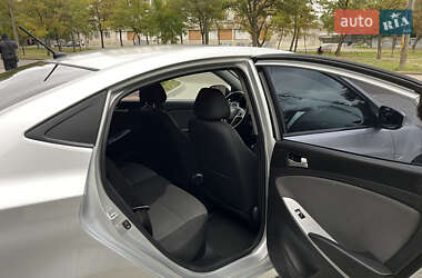Седан Hyundai Accent 2013 в 