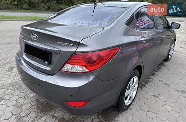 Седан Hyundai Accent 2013 в  фото 18 Седан Hyundai Accent 2013 в