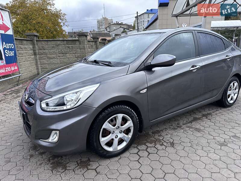 Седан Hyundai Accent 2013 в Луцке фото 7 Седан Hyundai Accent 2013 в Луцке