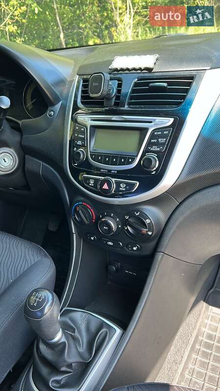 Седан Hyundai Accent 2013 в Луцке фото 27 Седан Hyundai Accent 2013 в Луцке
