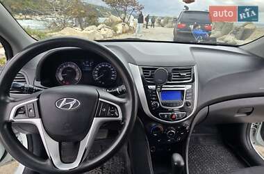 Седан Hyundai Accent 2011 в 