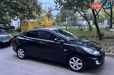 Седан Hyundai Accent 2012 в 