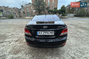 Седан Hyundai Accent 2012 в 