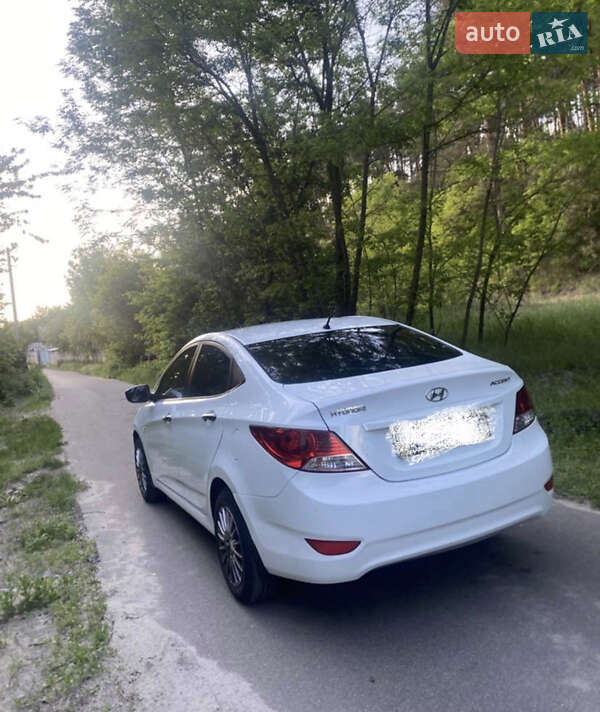 Седан Hyundai Accent 2011 в Києві фото 2 Седан Hyundai Accent 2011 в Києві