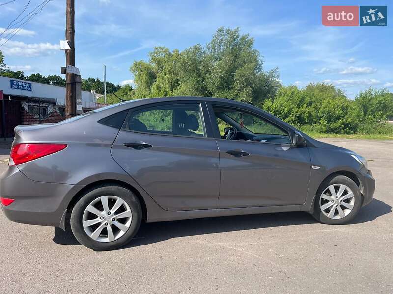 Седан Hyundai Accent 2011 в Андрушевке фото Седан Hyundai Accent 2011 в Андрушевке