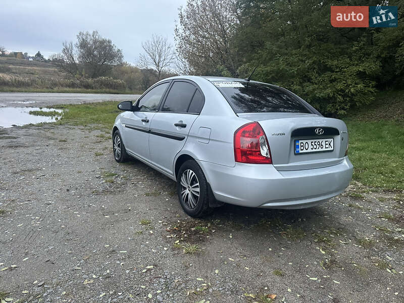 Седан Hyundai Accent 2009 в Ізяславі