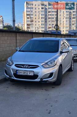 Седан Hyundai Accent 2011 в 