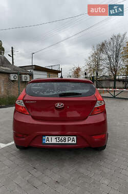 Хэтчбек Hyundai Accent 2012 в 
