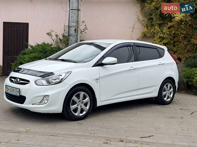 Хэтчбек Hyundai Accent 2012 в Одессе