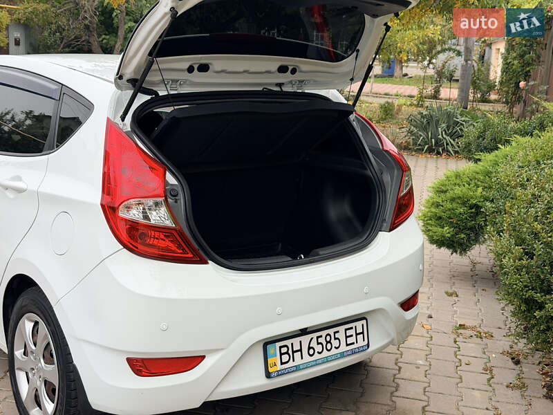 Хэтчбек Hyundai Accent 2012 в Одессе