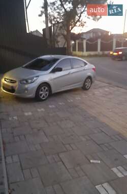 Седан Hyundai Accent 2012 в 