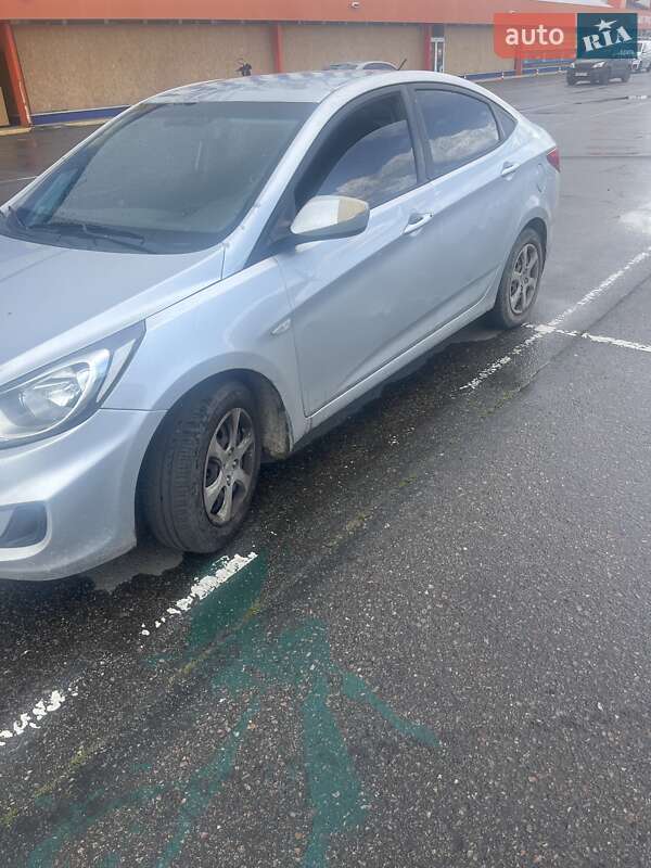 Седан Hyundai Accent 2011 в Харькове