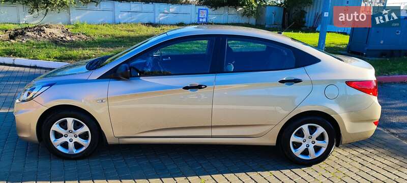 Седан Hyundai Accent 2014 в Одесі фото 11 Седан Hyundai Accent 2014 в Одесі