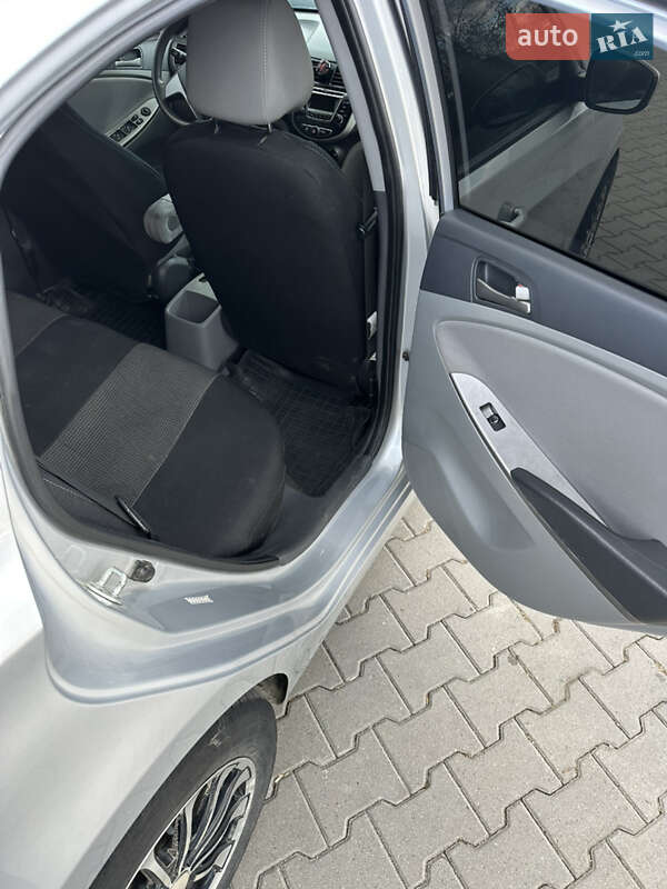 Седан Hyundai Accent 2016 в Хмельницком фото 13 Седан Hyundai Accent 2016 в Хмельницком