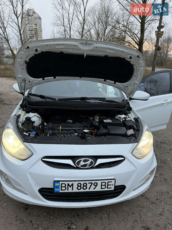 Седан Hyundai Accent 2013 в Киеве фото 4 Седан Hyundai Accent 2013 в Киеве