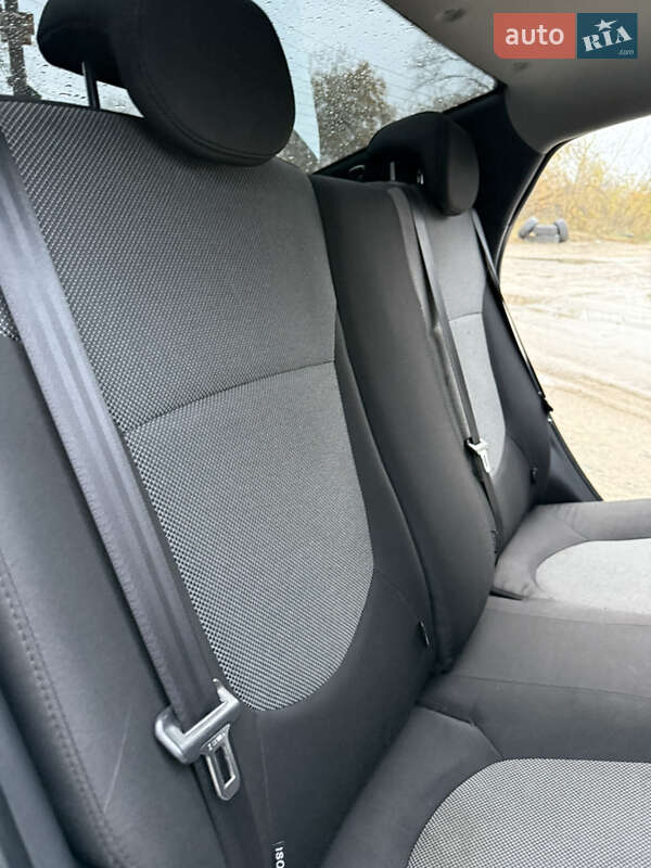 Седан Hyundai Accent 2013 в Киеве фото 41 Седан Hyundai Accent 2013 в Киеве
