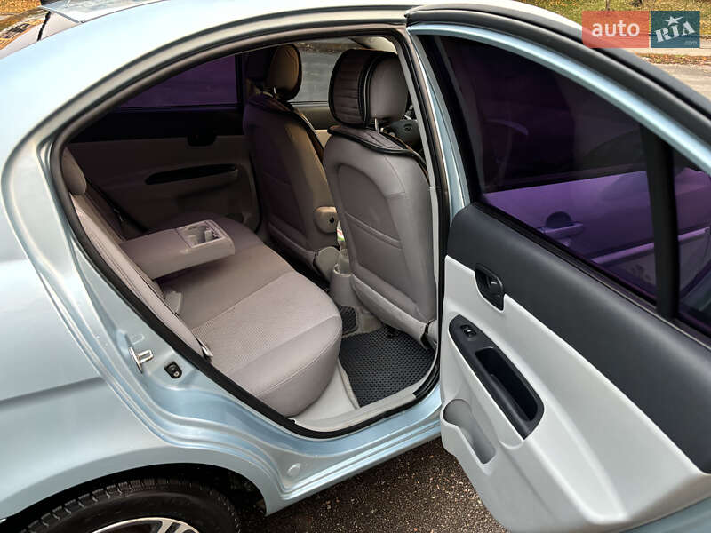 Седан Hyundai Accent 2008 в Киеве