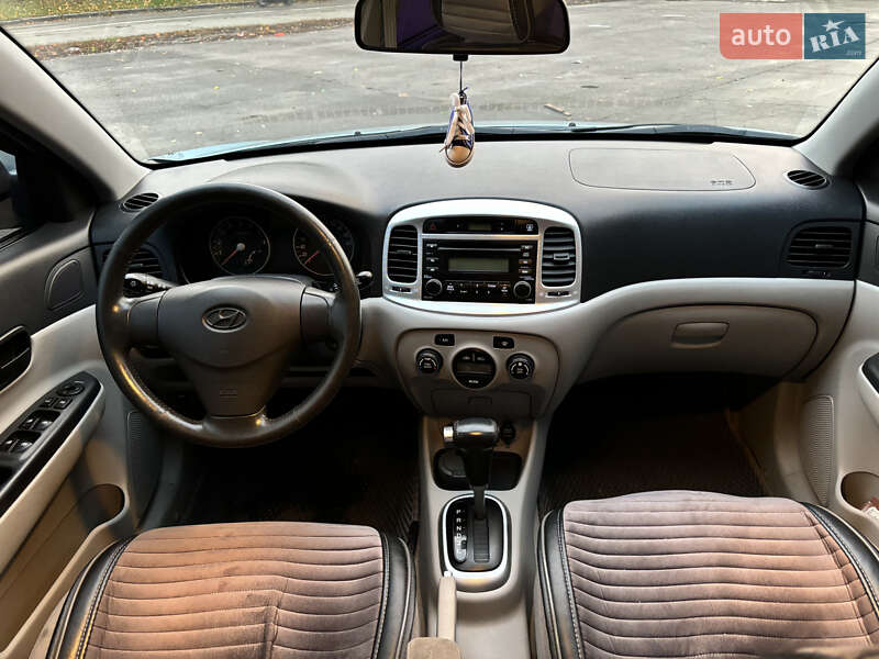 Седан Hyundai Accent 2008 в Киеве