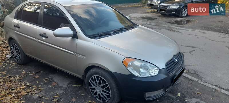 Хэтчбек Hyundai Accent 2007 в Львове