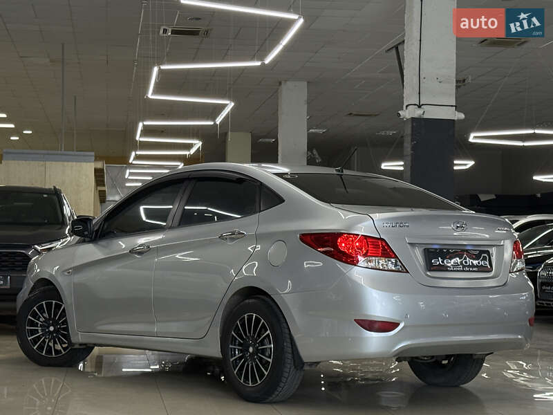 Седан Hyundai Accent 2011 в Николаеве фото 8 Седан Hyundai Accent 2011 в Николаеве