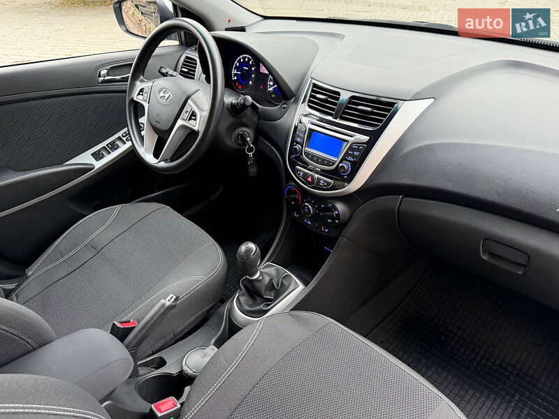 Седан Hyundai Accent 2011 в Харькове фото 40 Седан Hyundai Accent 2011 в Харькове