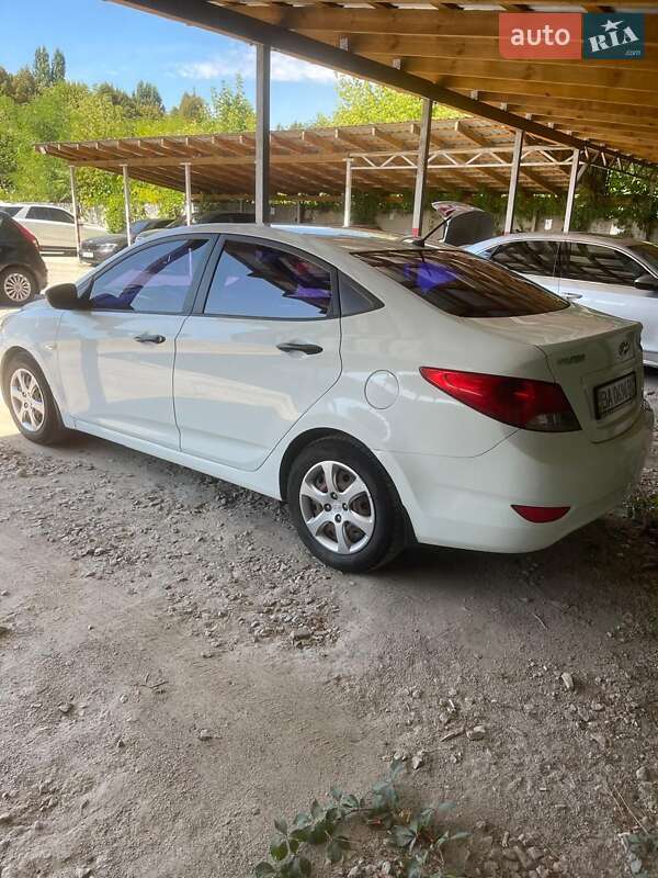 Седан Hyundai Accent 2013 в Кропивницькому