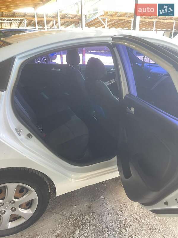Седан Hyundai Accent 2013 в Кропивницькому